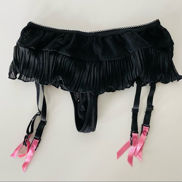 NEW VS VICTORIAS SECRET Black Pink  Accordian Sheer Ruffle Garter Belt Thong S - Picture 3 of 5